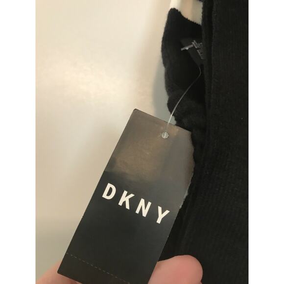 DKNY NEW Logo Stadium Scarf Tassel Fringe Black White Red Winter 68" x 8" WINTER - Picture 6 of 7